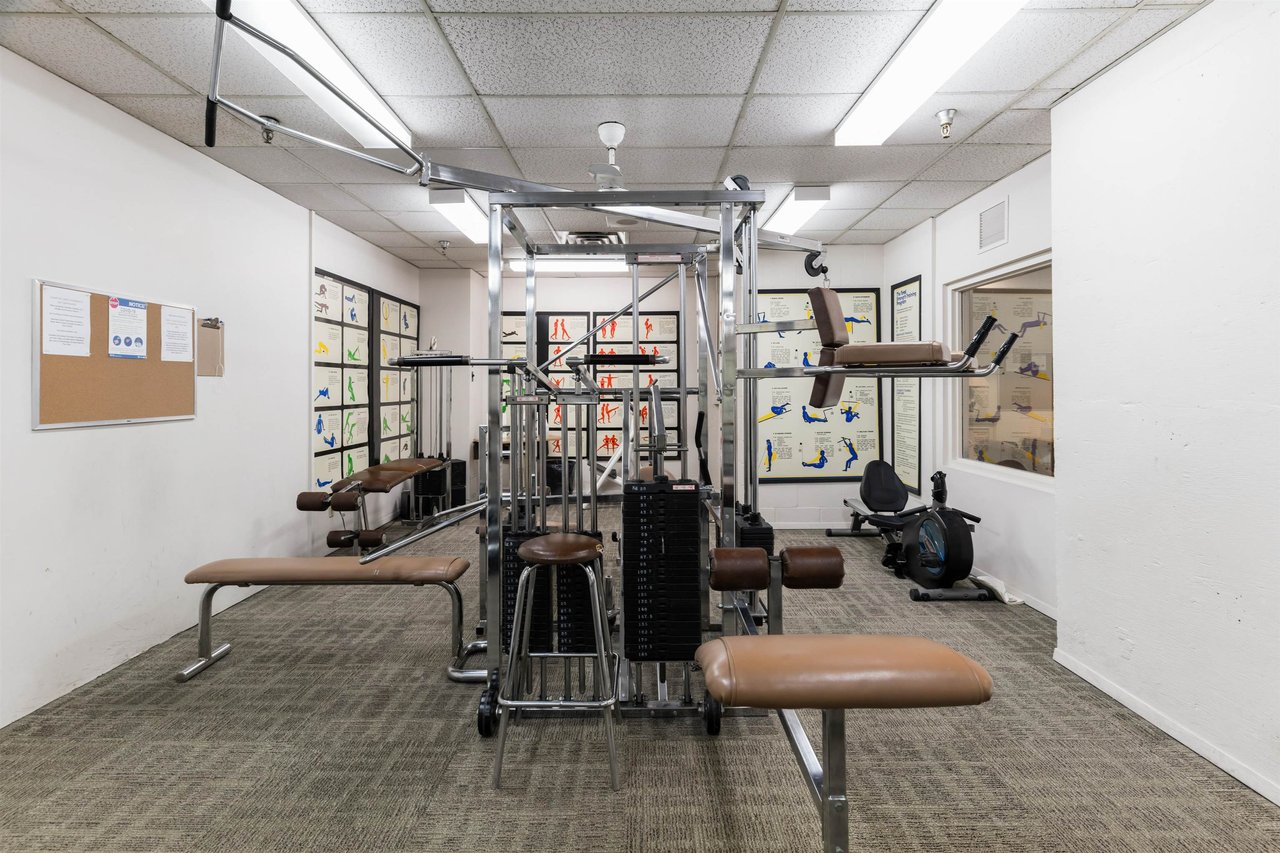 6055 Nelson Ave, #2102