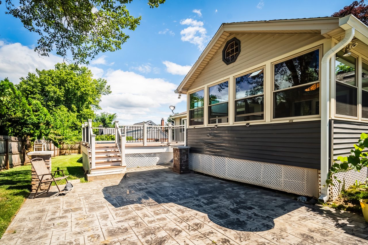 5324 Camp Meeting Road