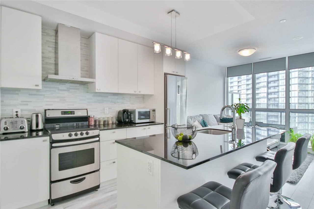 51 East Liberty St #2406