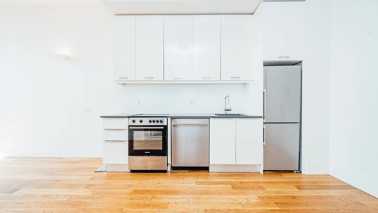 17 Monitor Street 2B