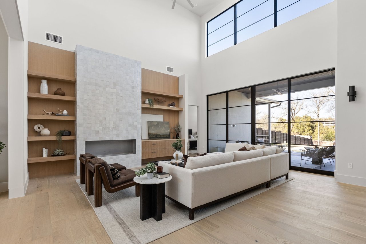 Forest Hills Residence