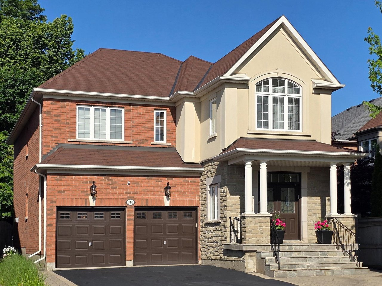 310 Thornhill Woods Dr