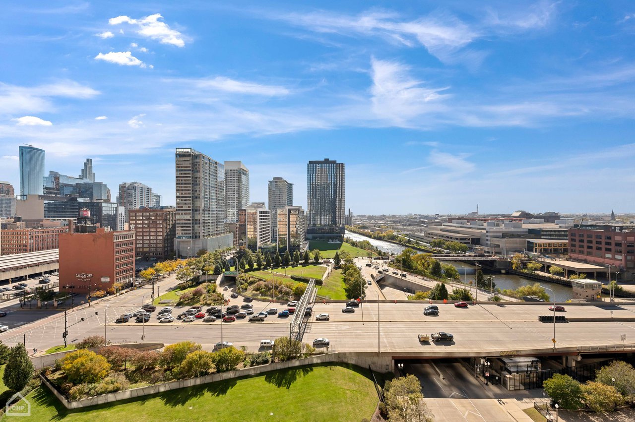 235 W Van Buren St Unit 1511