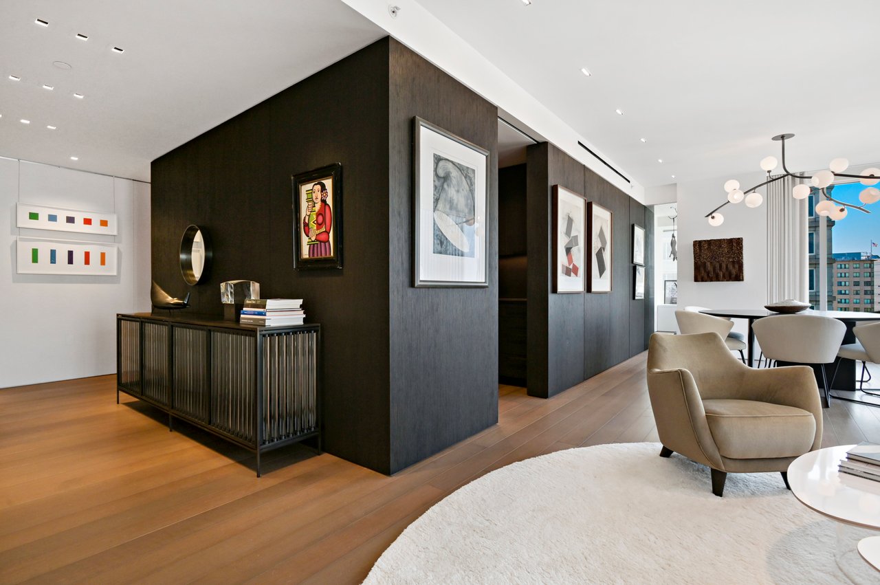 Extraordinary Mid-Century Modernism Lease