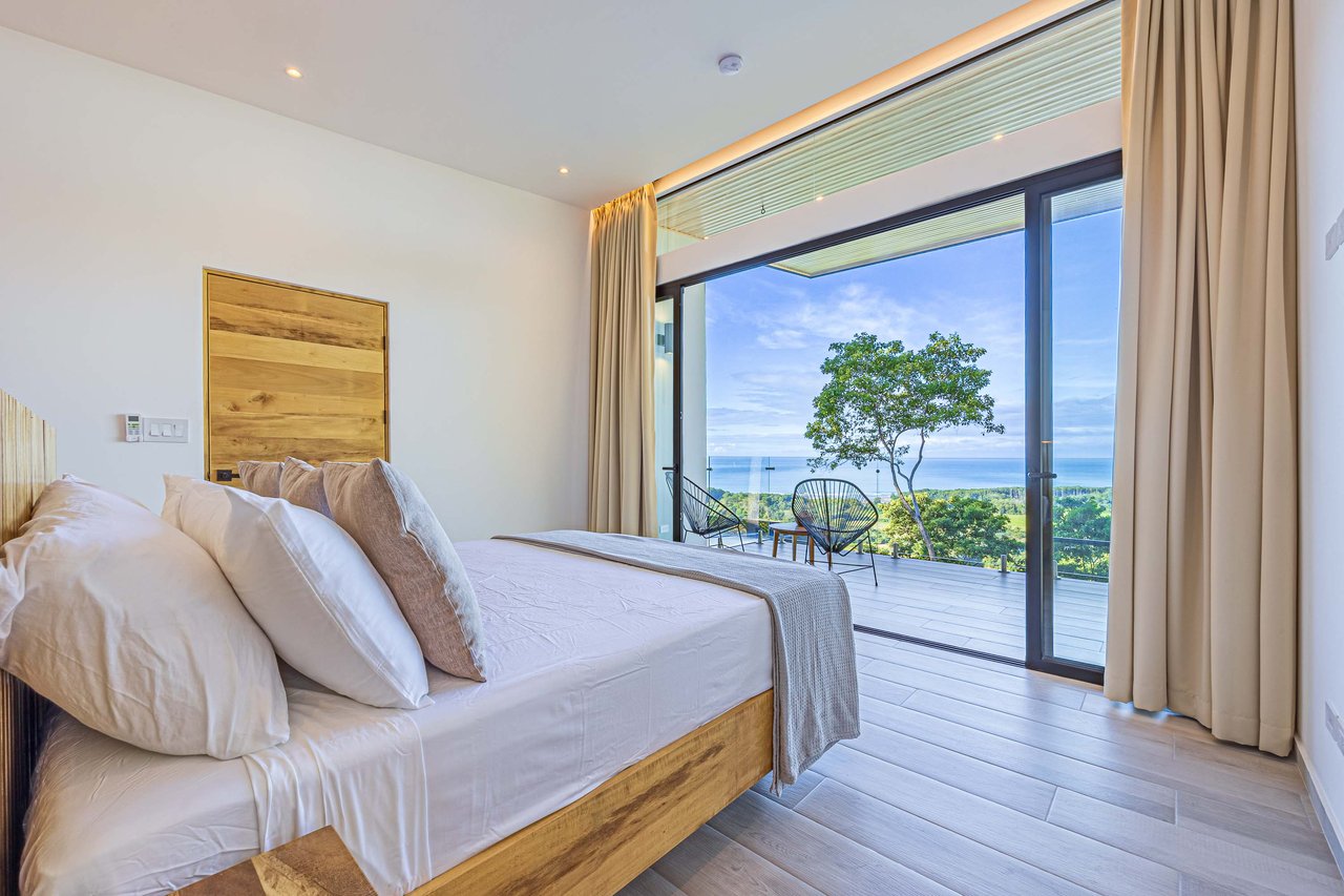 Exclusive Luxury Villa with Infinity Pool