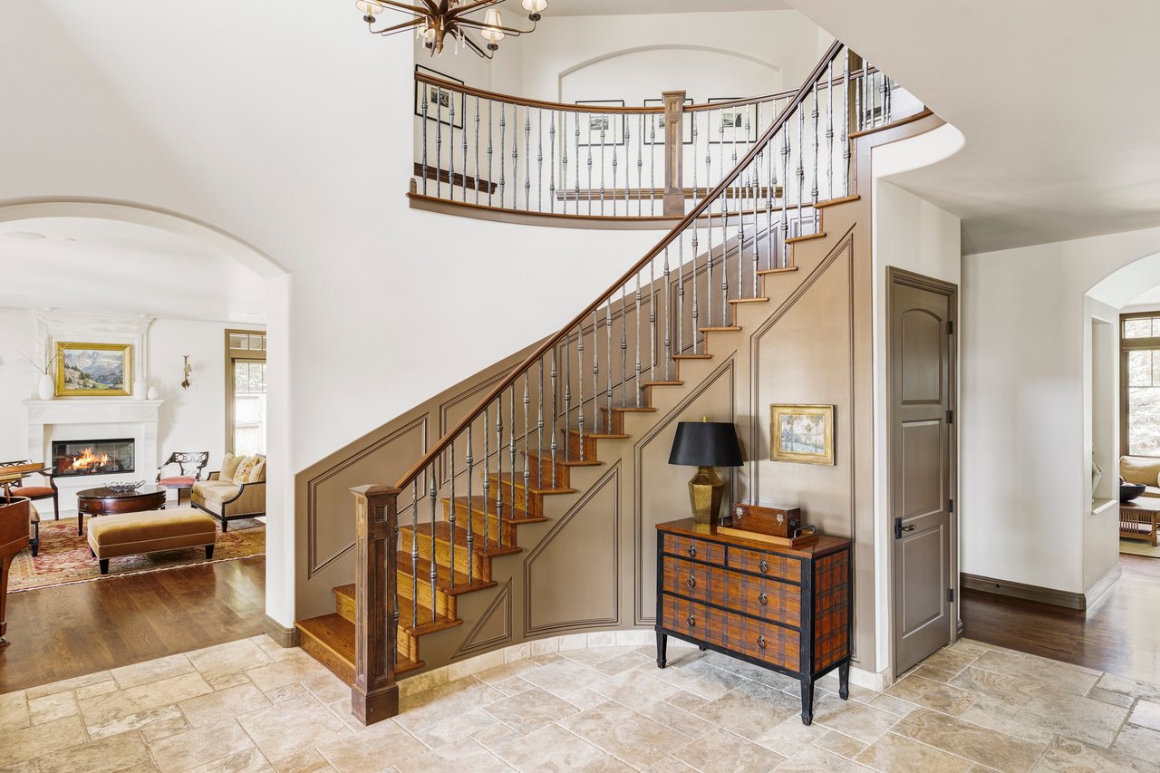 1285 Meadow Place