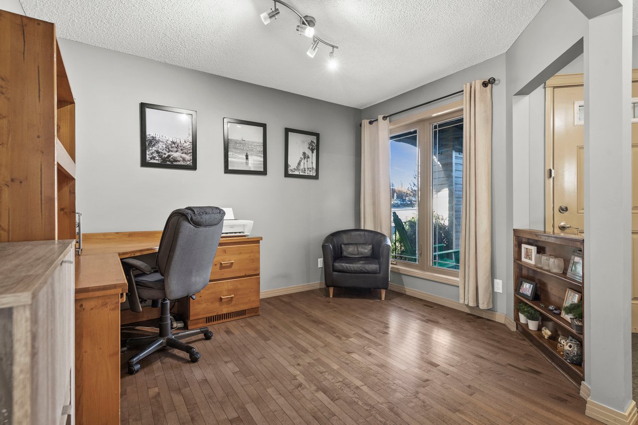 25 Tuscany Summit Terrace NW