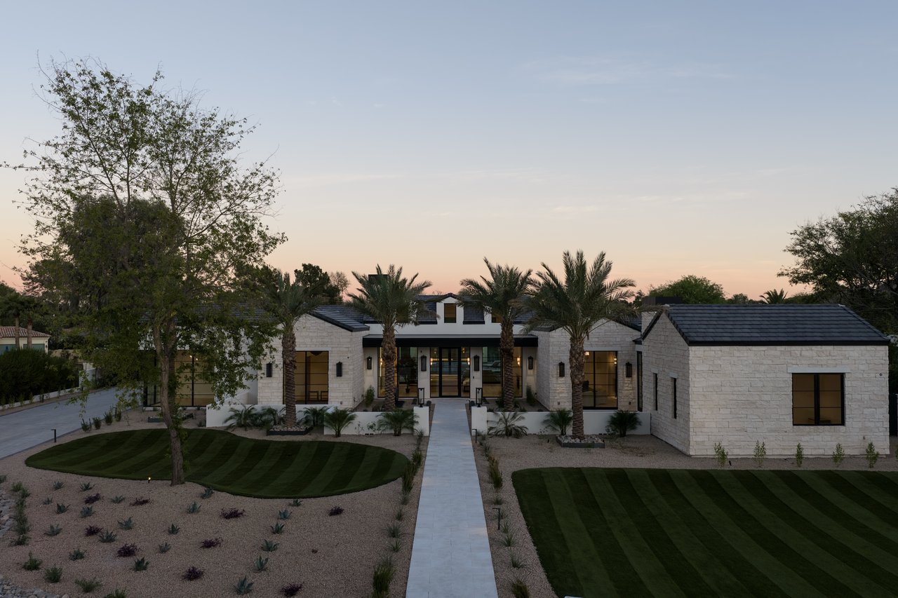 5717 E VIA LOS RANCHOS