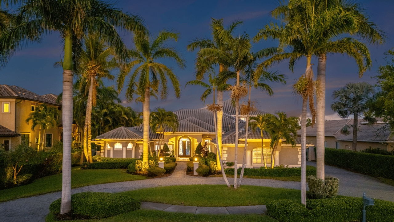 Luxury & Waterfront Insights Q1 2025