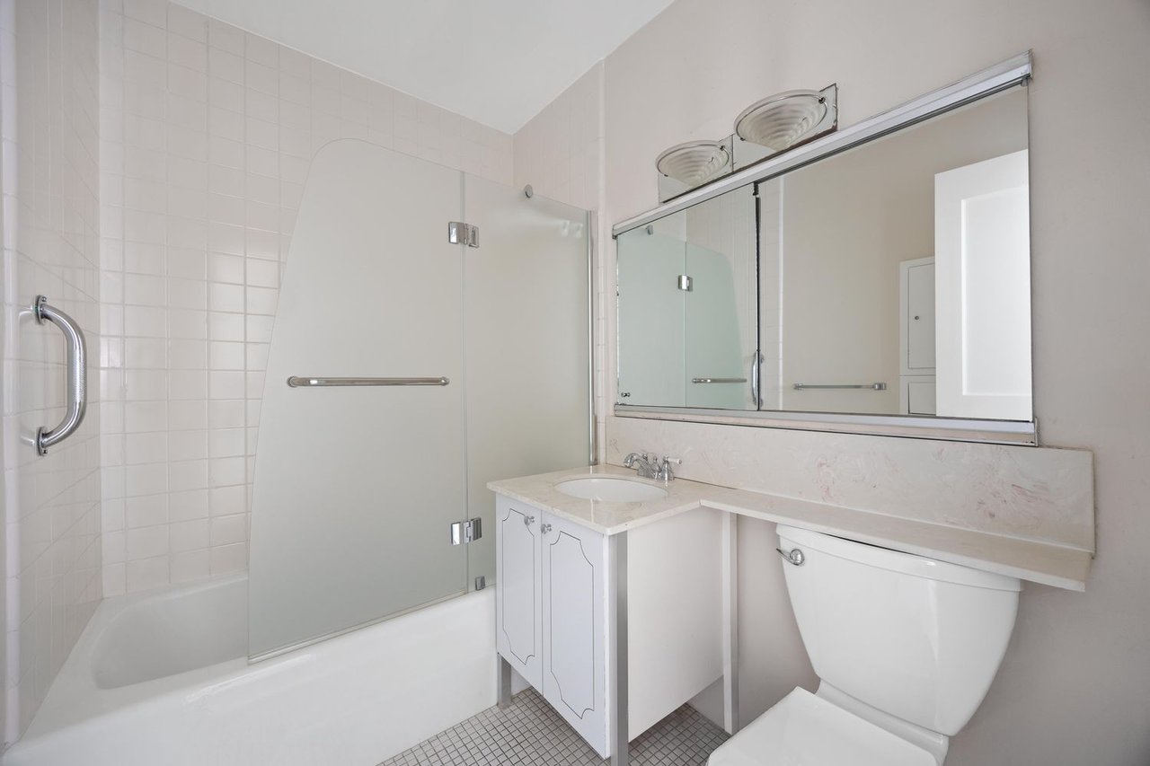 159 West 53rd Street, Unit 16E