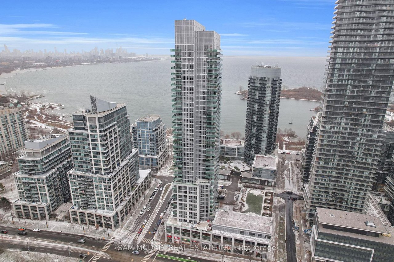 BROOKERS LANE LUXURY PENTHOUSE