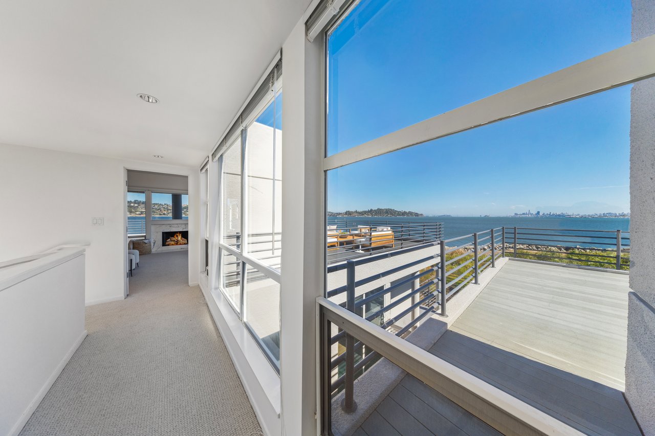 Sweeping Views Across the Bay