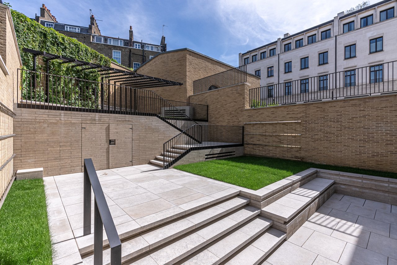 Chelsea Barracks