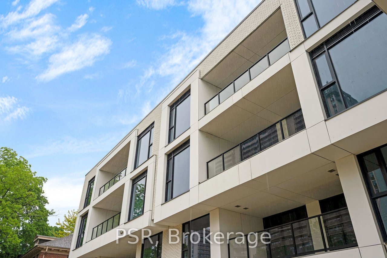 KEEWATIN PARK RESIDENCES 