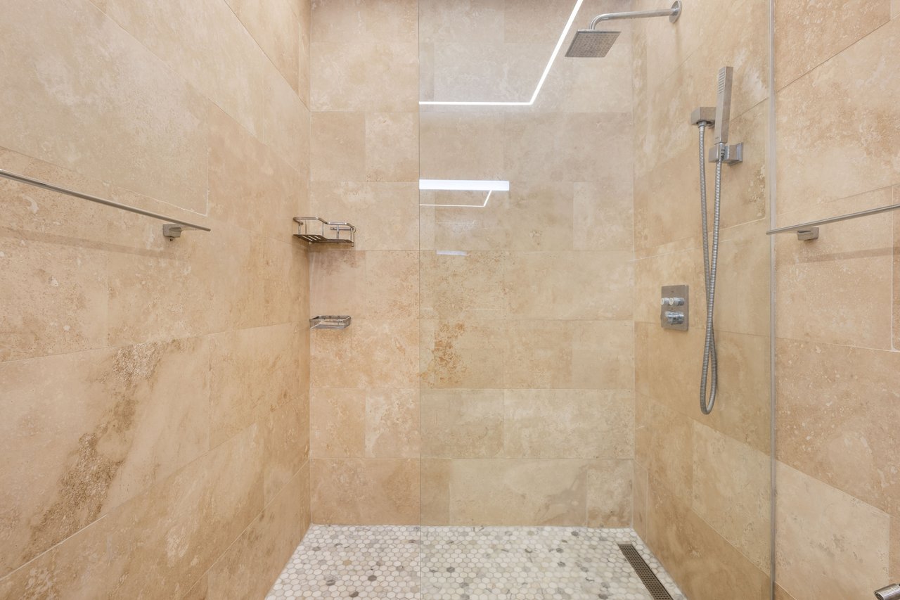 Urb. Estancias Reales | Guaynabo, P.R.