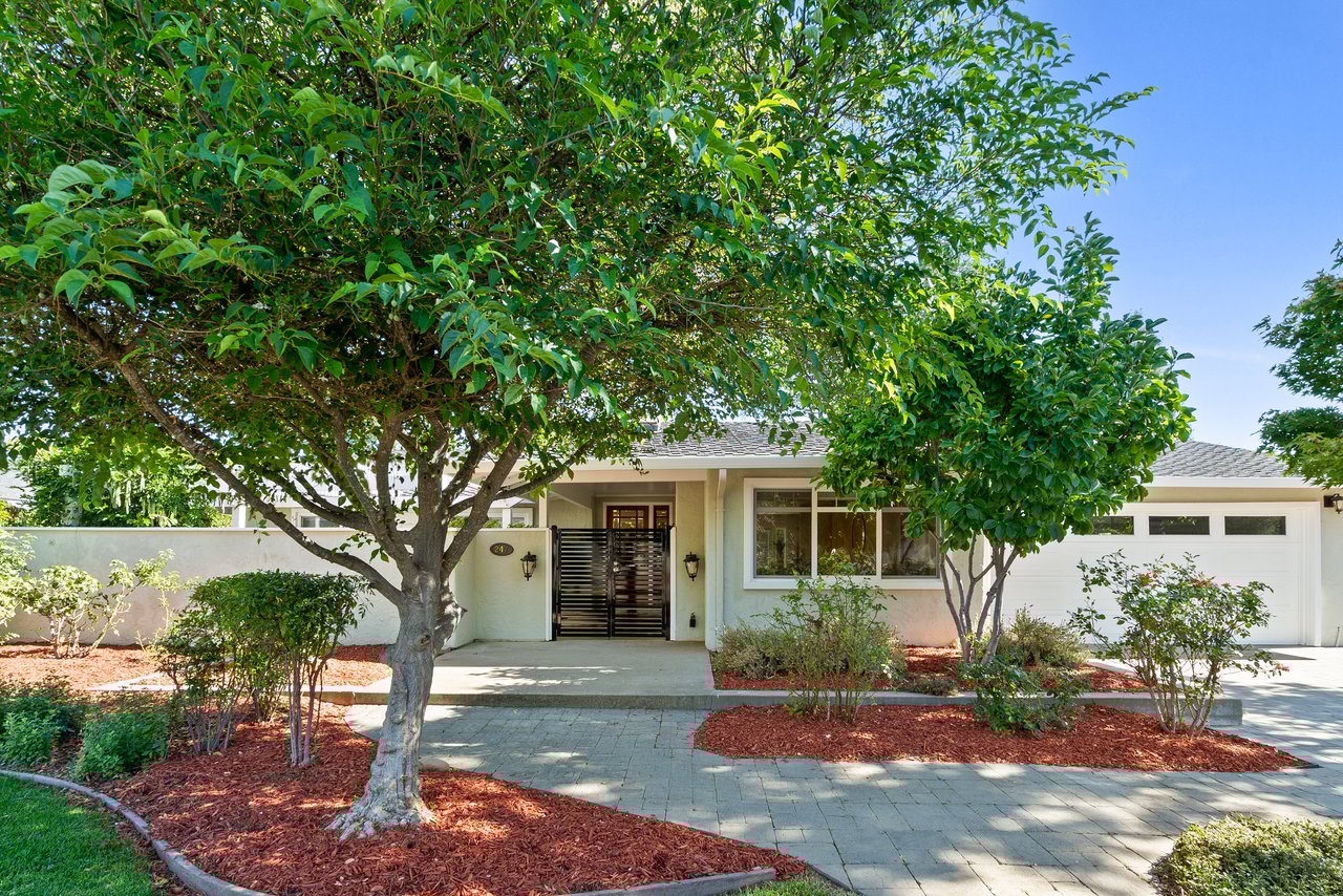 247 Marchmont Dr