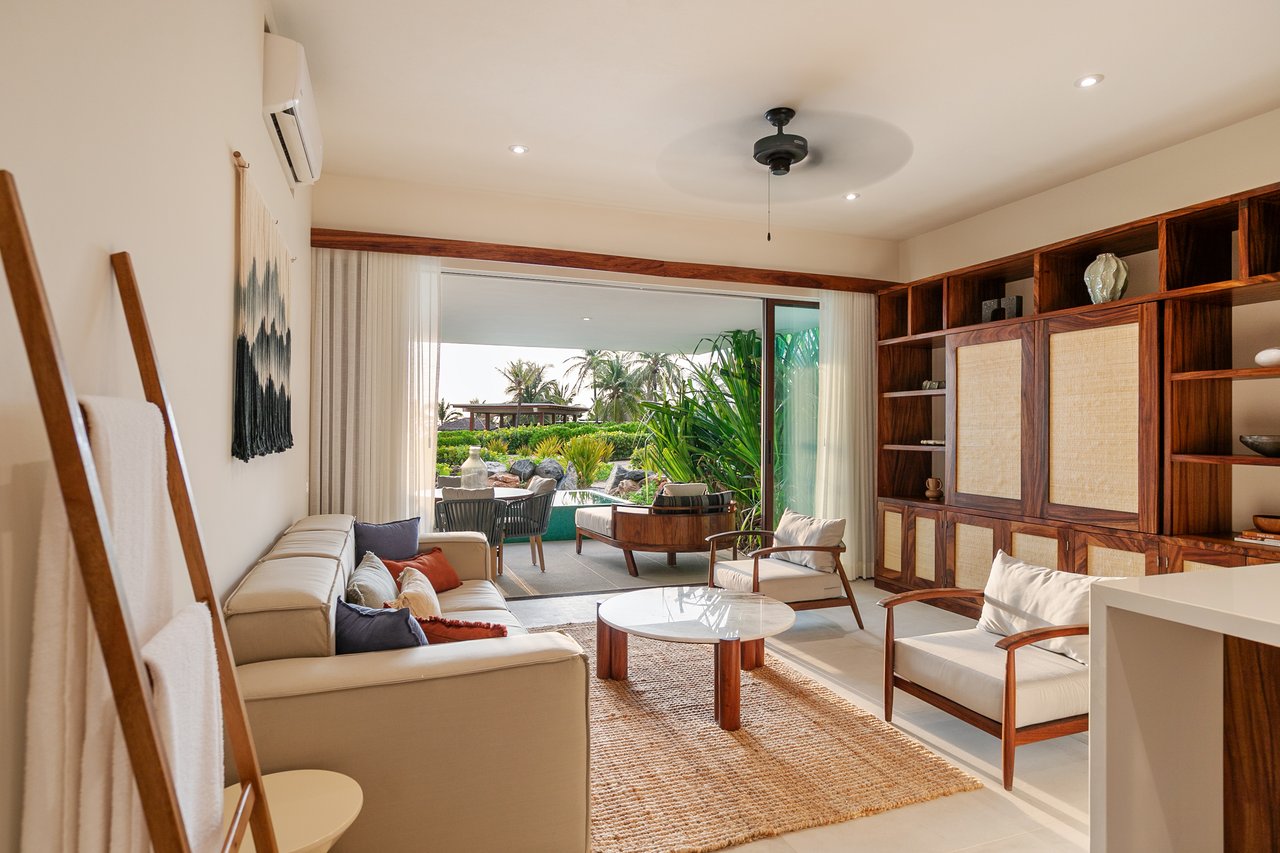 Marea Beachfront Villas G32