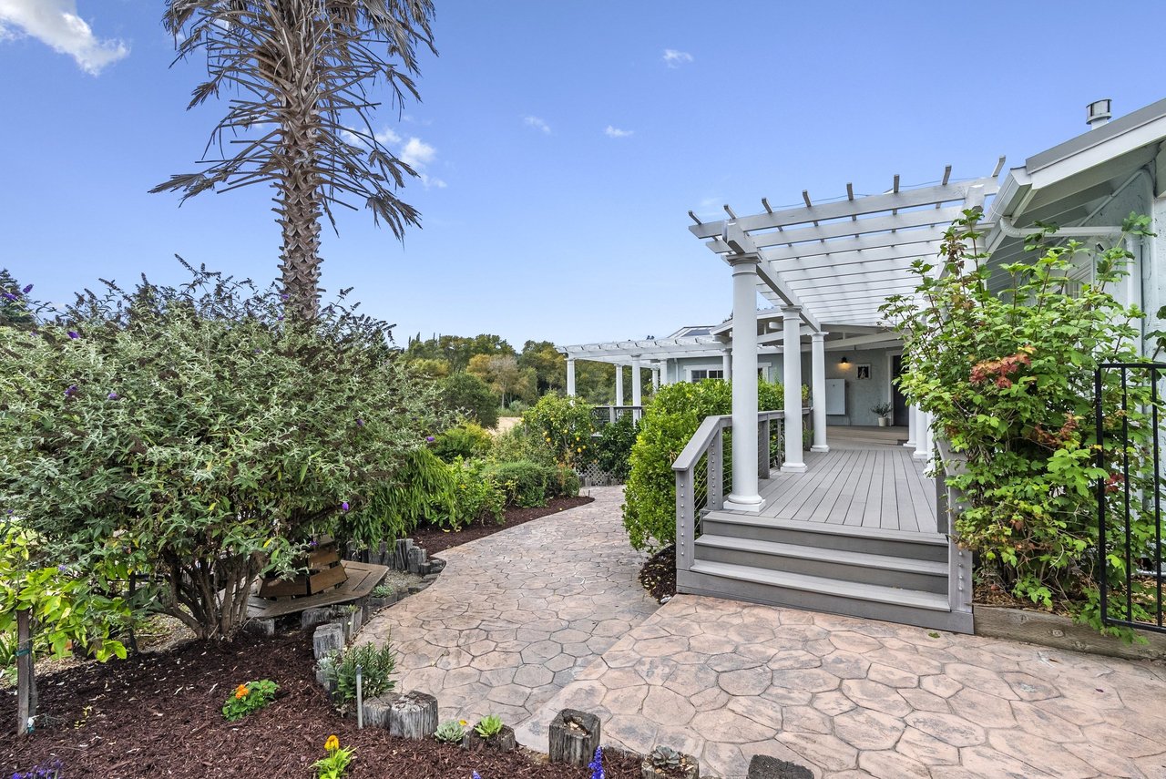 3999 Cherryvale Avenue | Soquel, California