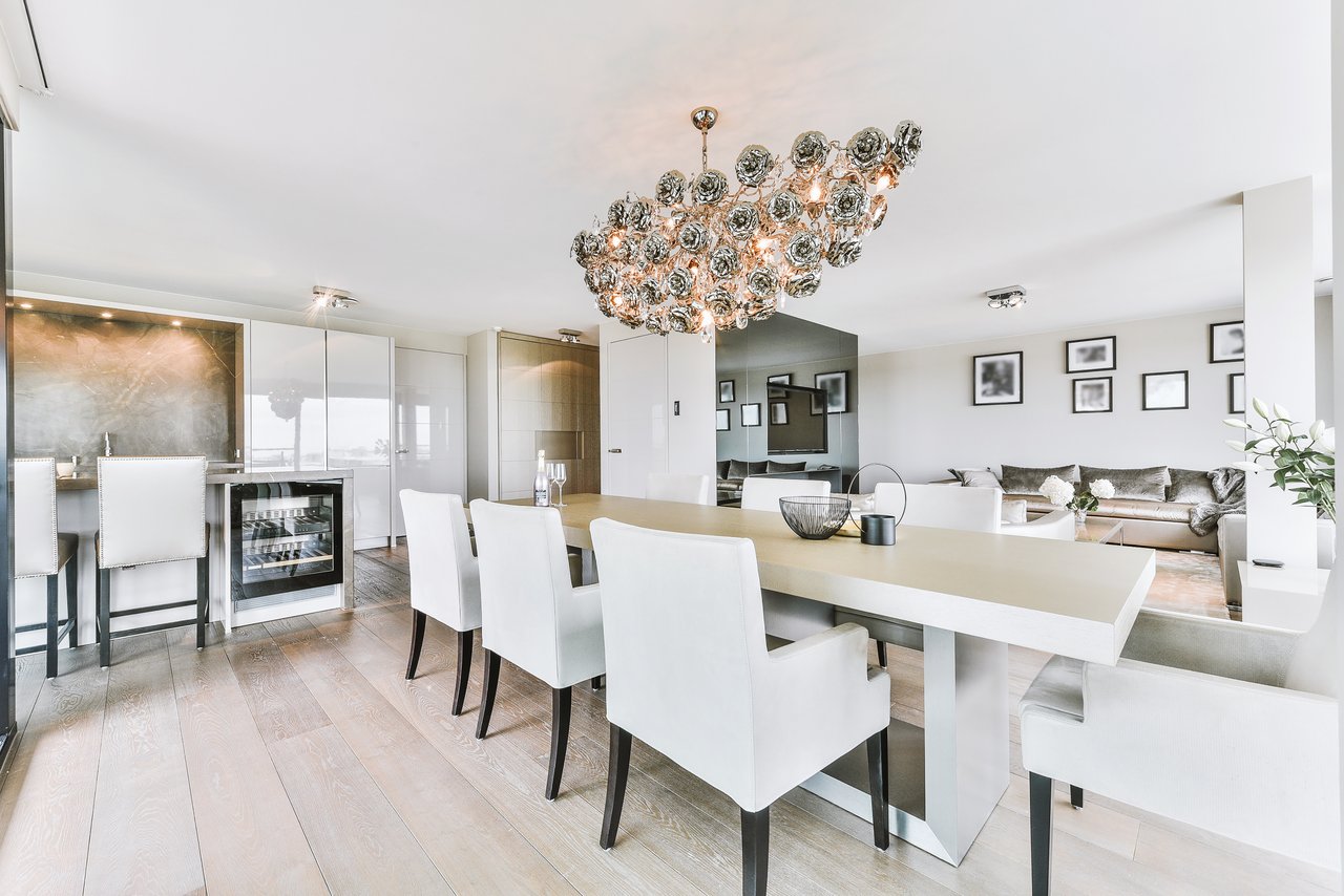 35 Tips To Furnish Your New Home For Less