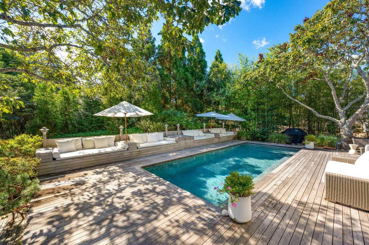 33 Bayberry Lane, Amagansett