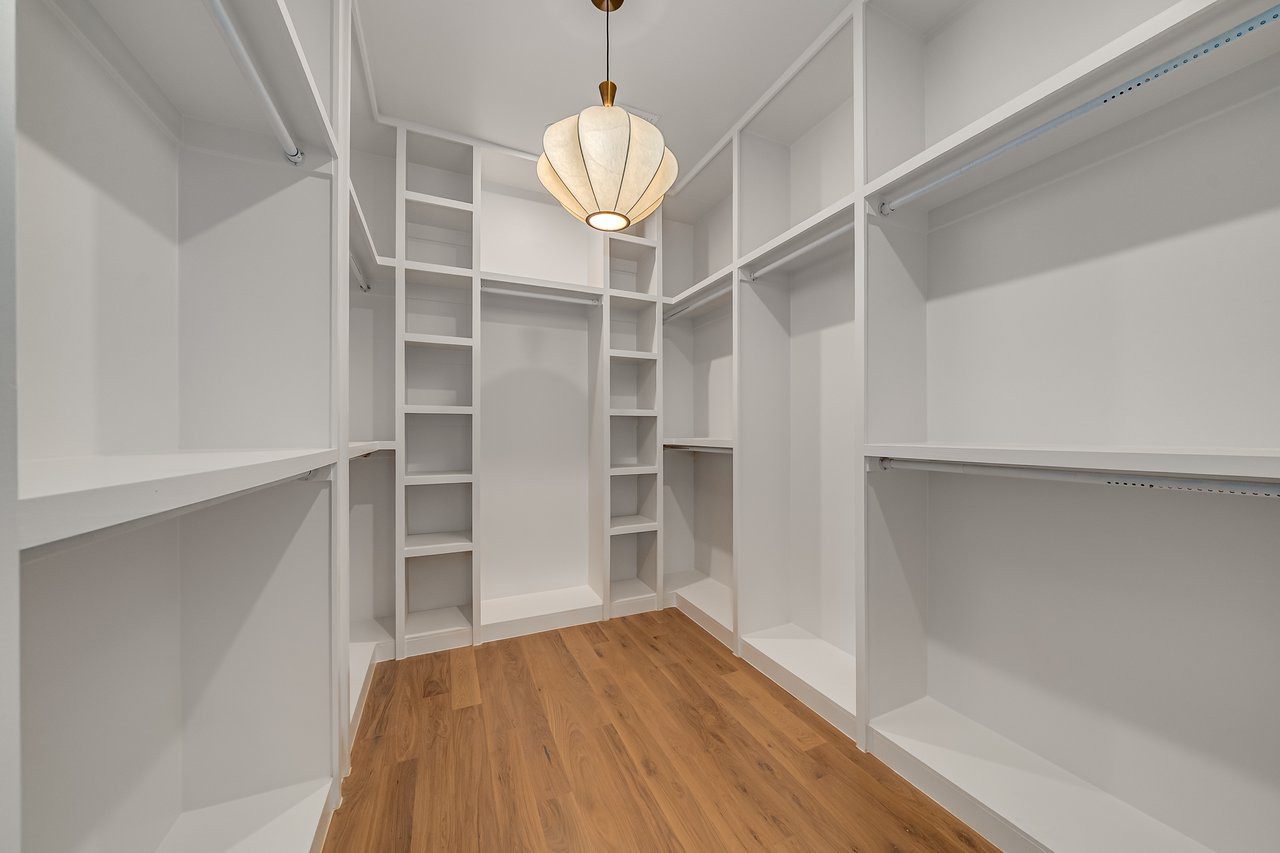 8815 San Leandro Drive