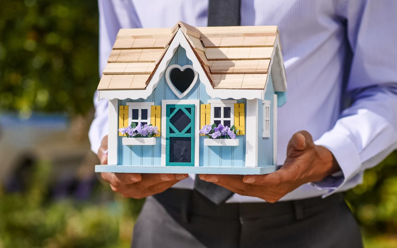 When a House Becomes a Home You Love: The Emotional and Non-Financial Benefits of Homeownership [infographic]