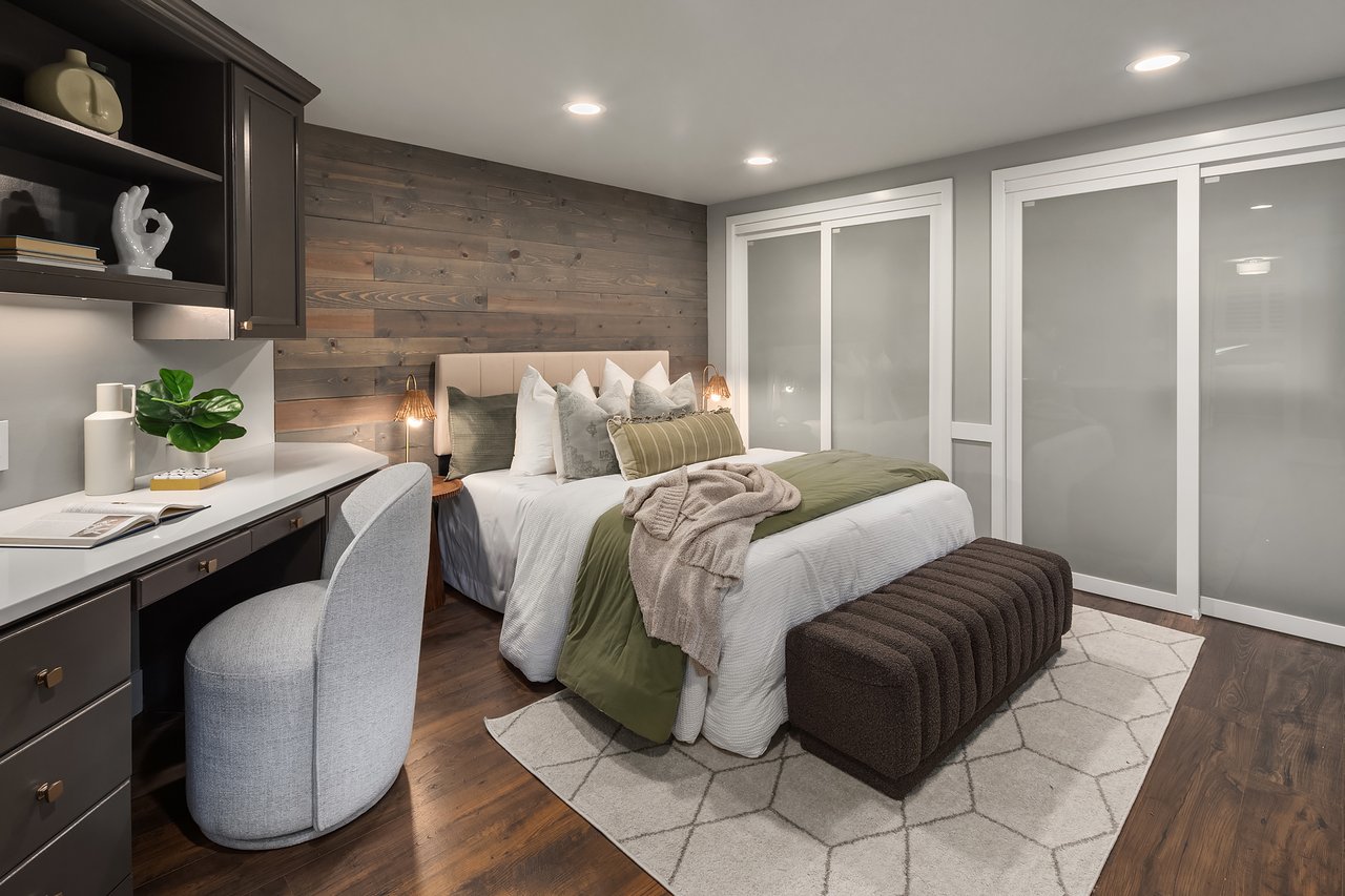 10517 NE 46th Street