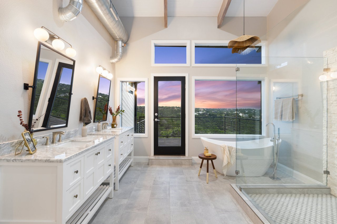 6905 Ladera Norte | Contemporary Northwest Hills Estate