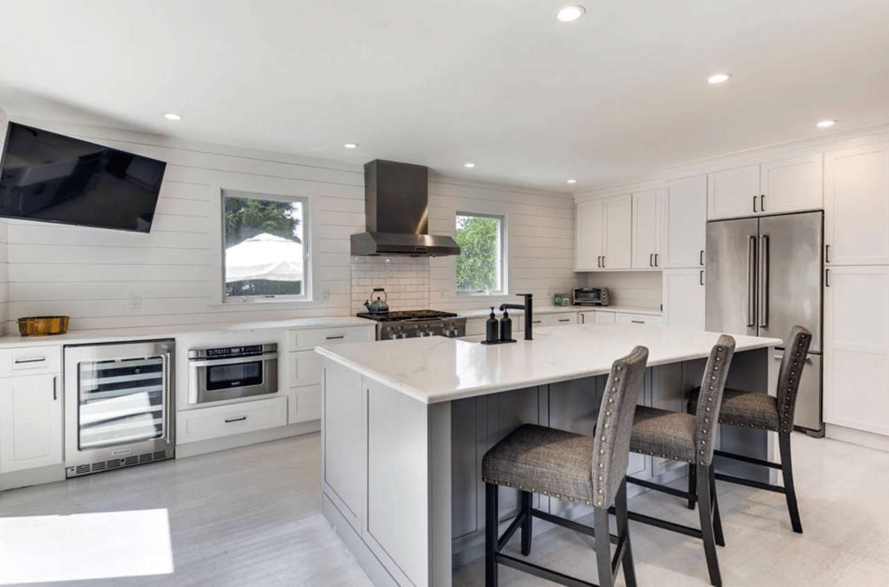 4 Hampton Harbor Road, Hampton Bays