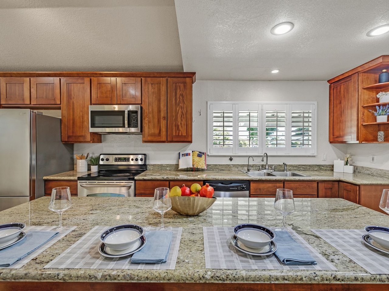 Popular 'Lake Area" of Newark!