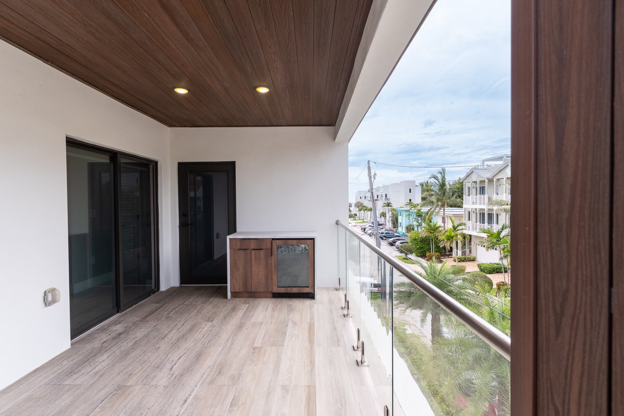 5601 N ocean