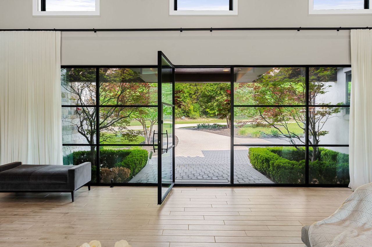 8508 Big View Drive