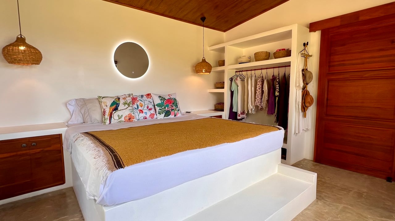 Brand New Modern Home in a Private Tropical Setting - Tres Rios