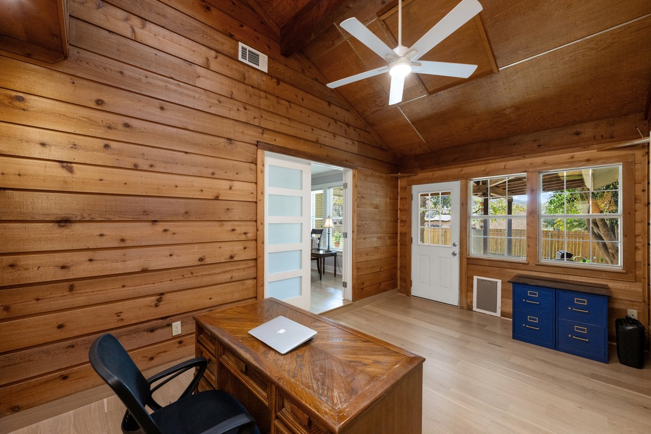 6103 Waldon Hollow
