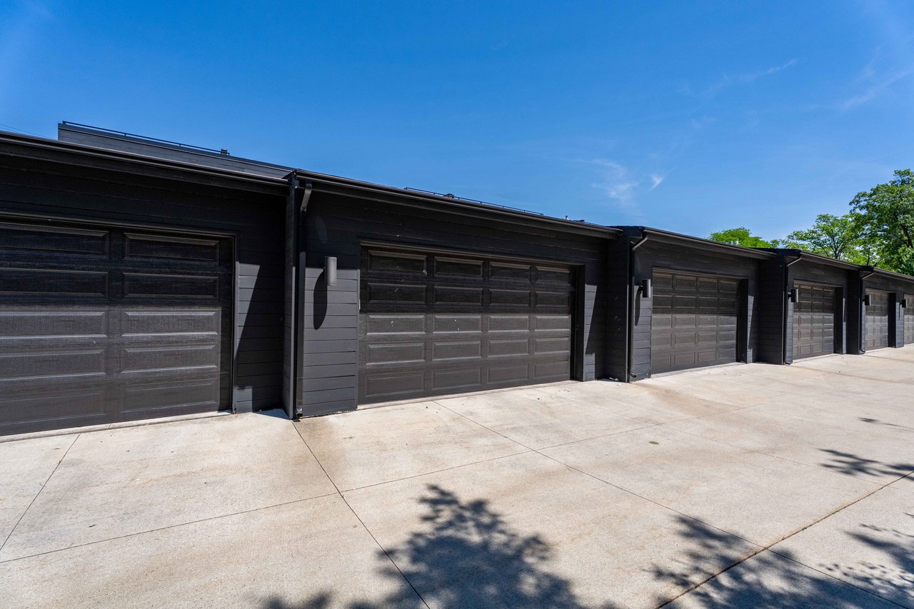 710 E Parent Ave