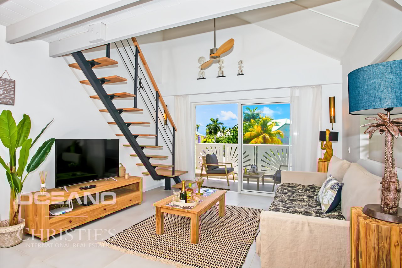 DUPLEX APARTMENT – ORIENT BAY | EXCLUSIVE LISTING