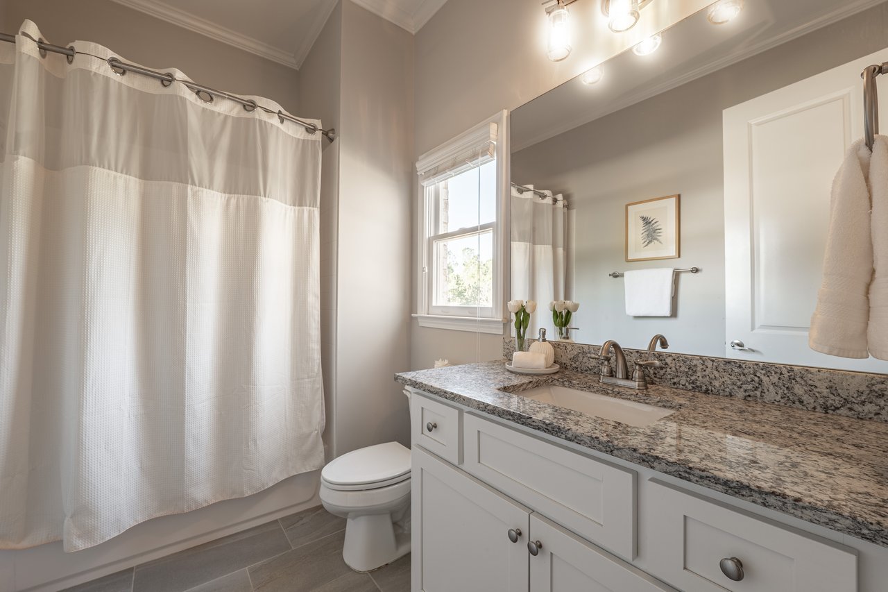 16845 Quayside Drive