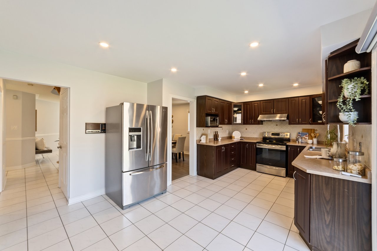 6837 Lisgar Drive