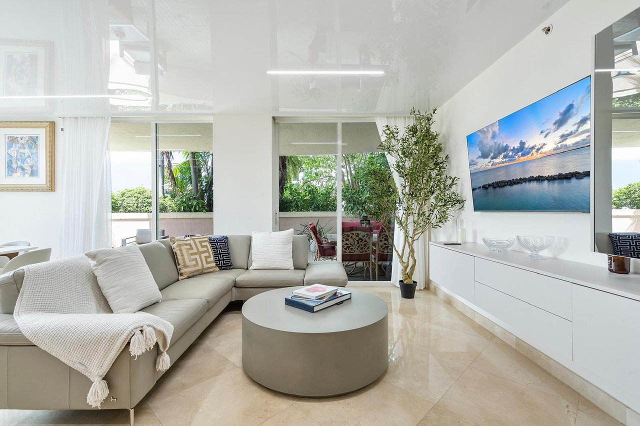 King David Short-Term Rental | Prime Location