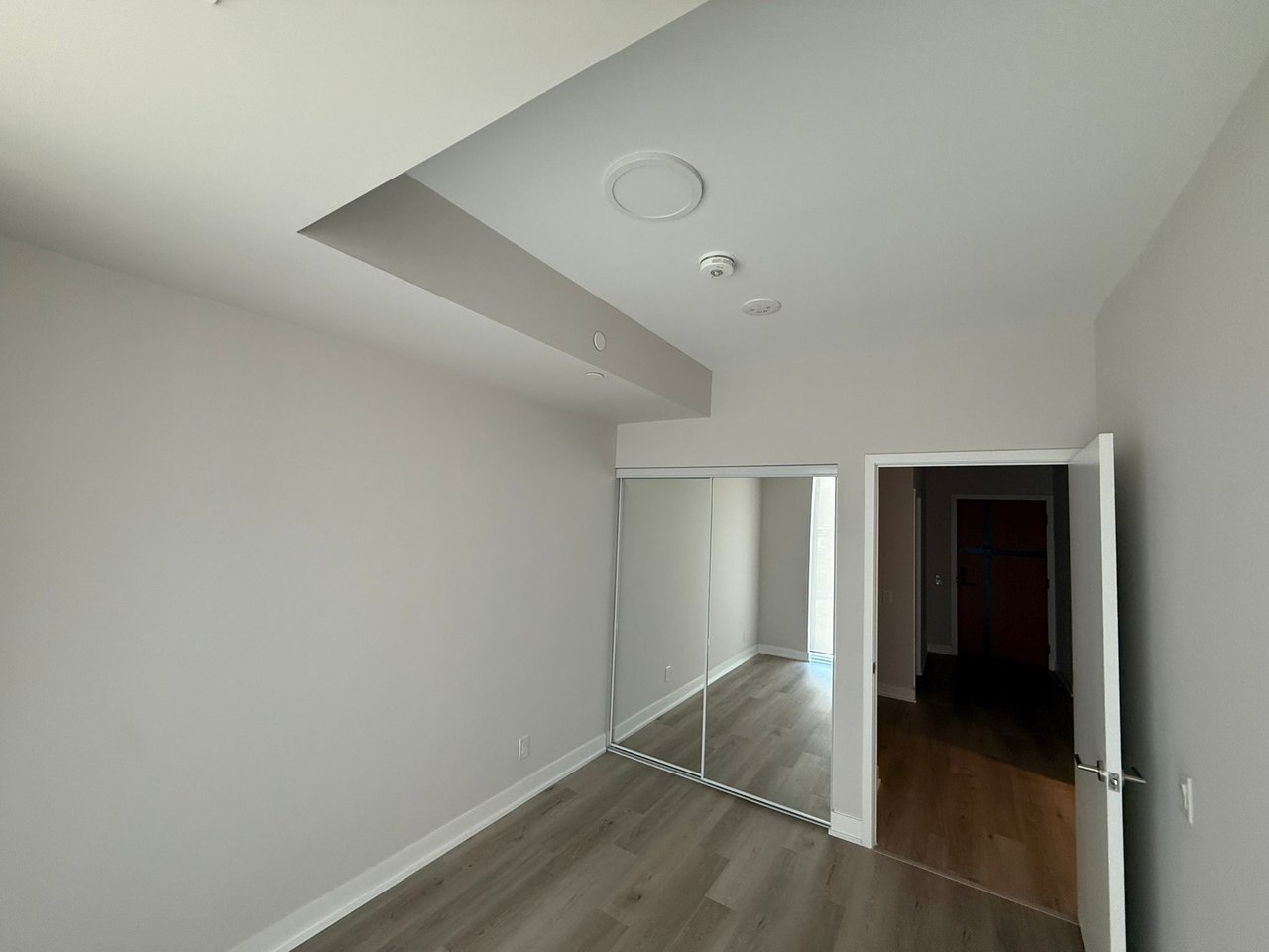 1660 Bloor Street W 514