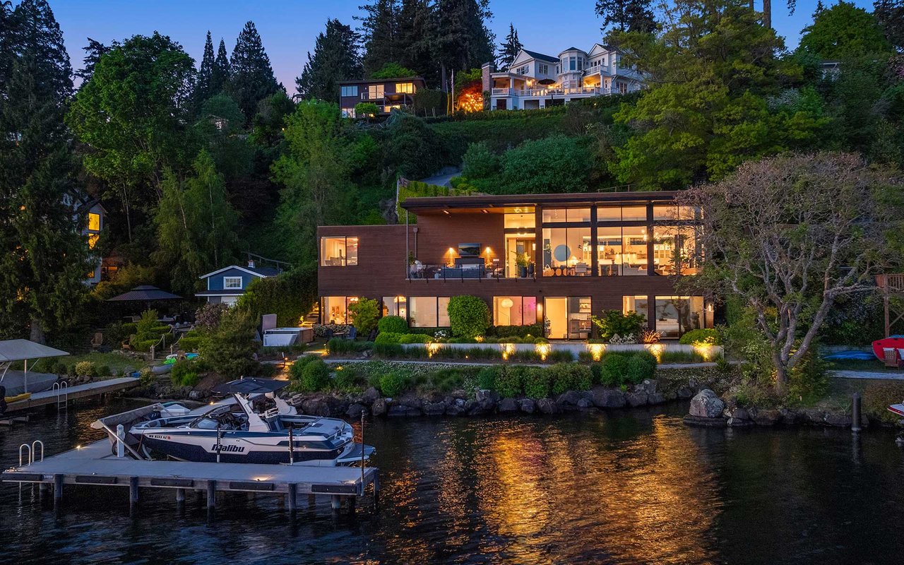 An Extraordinary Expression of Modern Waterfront Living on Mercer Island