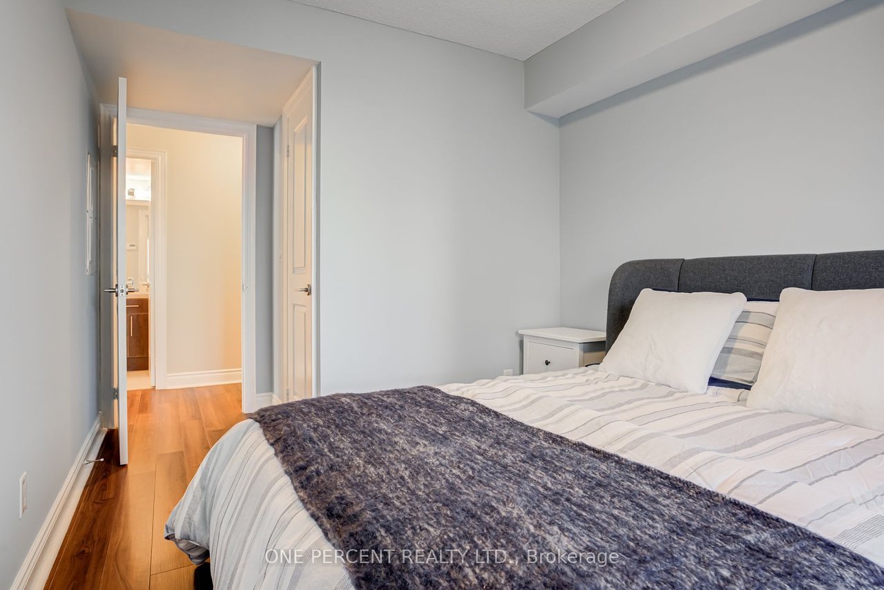 28 Ted Rogers Way 1109