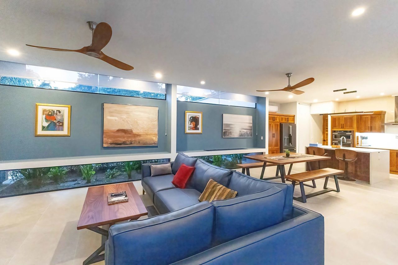 3 Bedroom, Contemporary Estate home in Manuel Antonio 