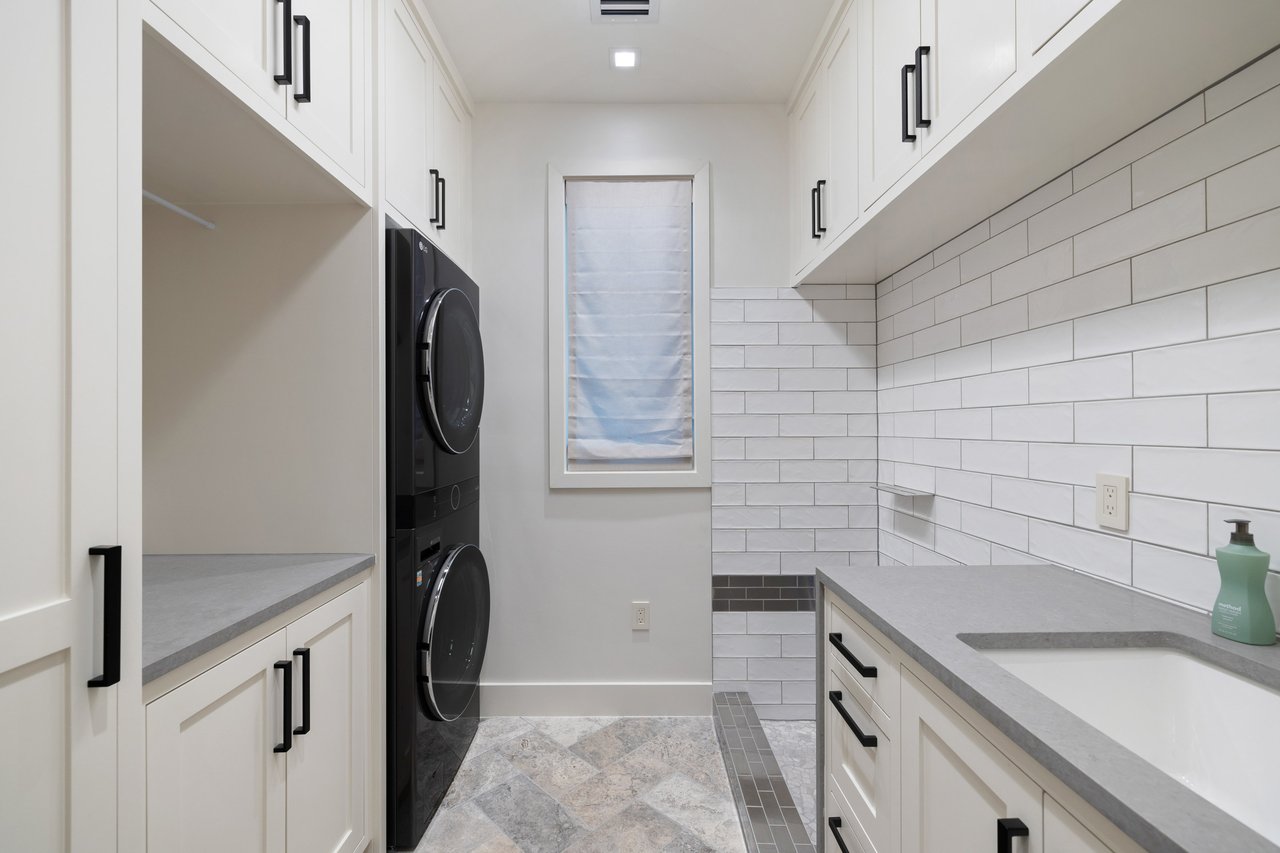 Lake Travis Waterfront