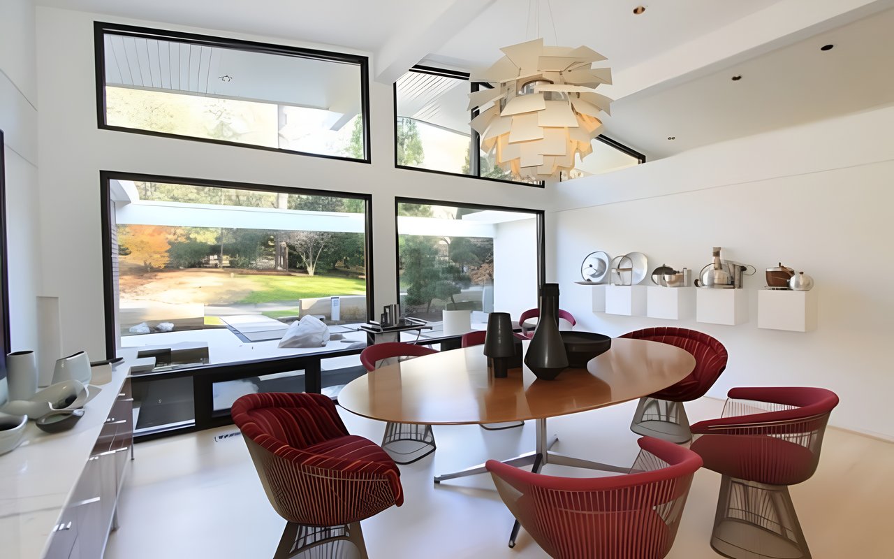Mid-Century Modern: A House to See Through