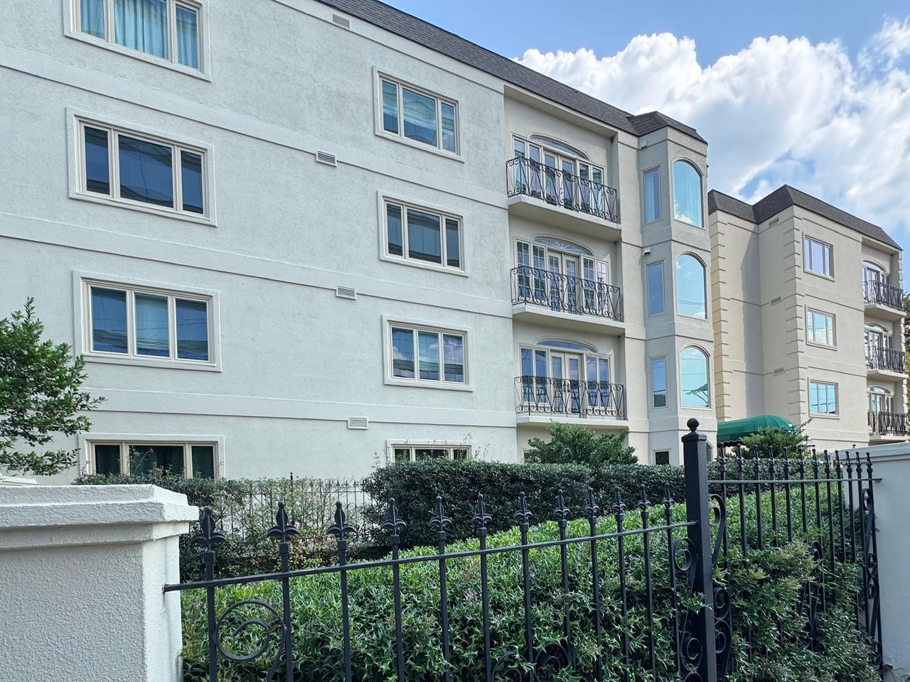 Evian Condominiums