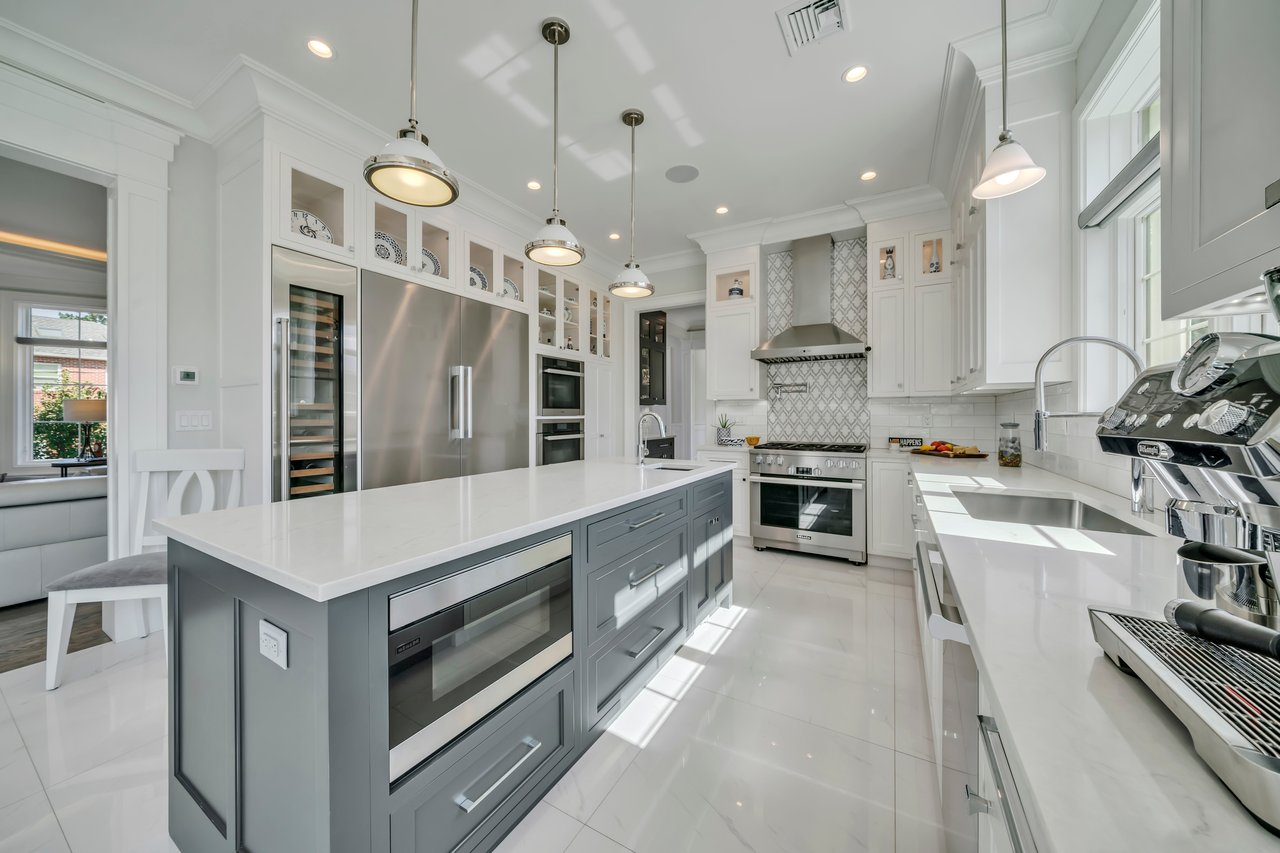 214 Forest Road