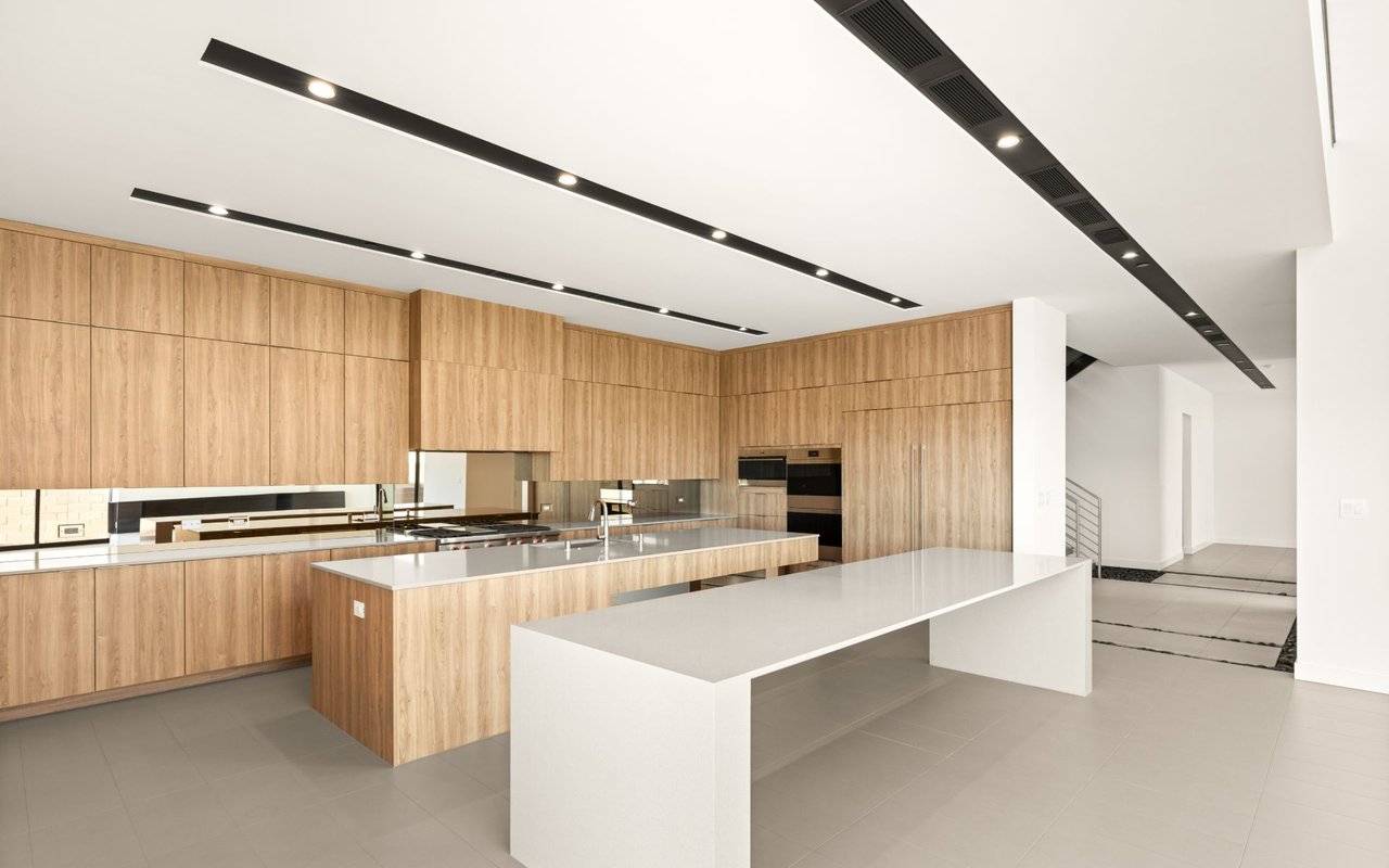 25 Canyon Bay Drive