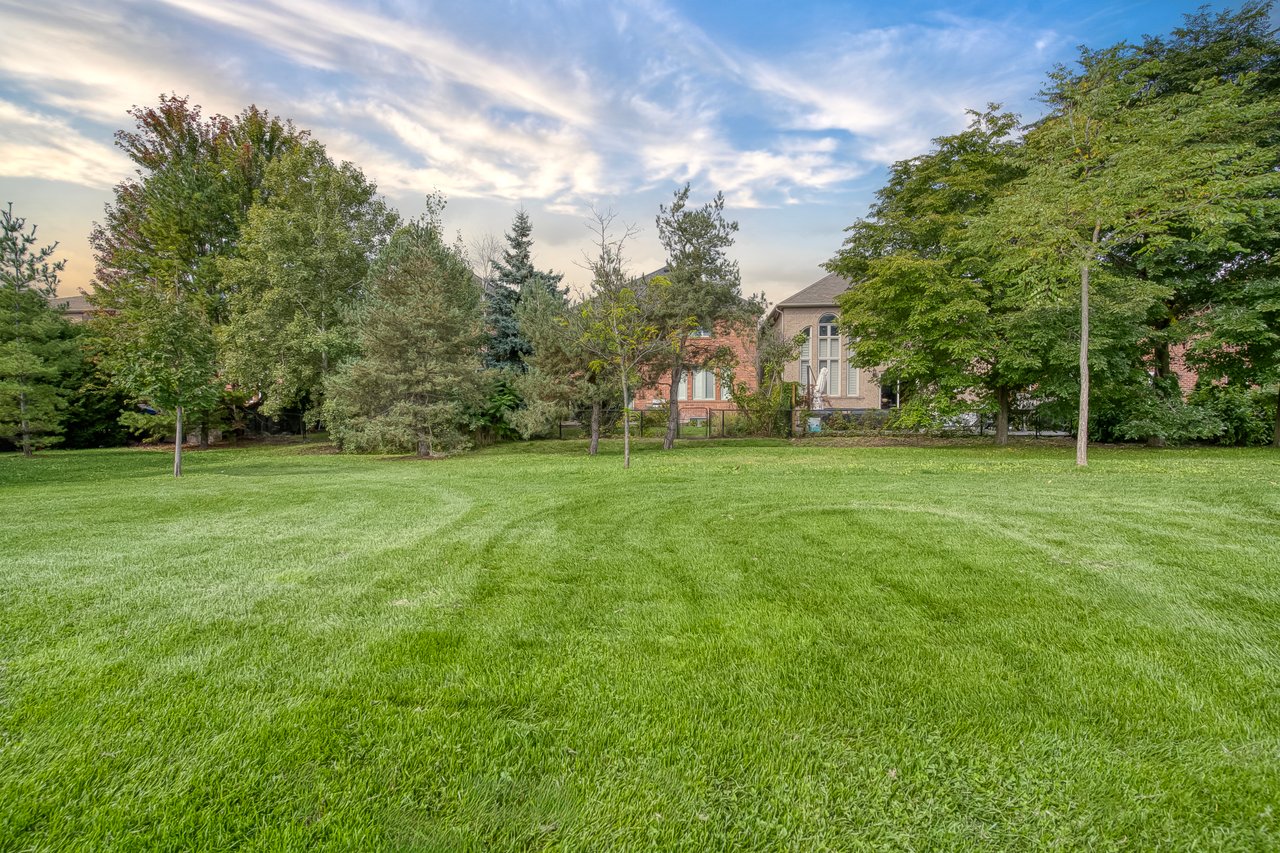 1434 Gulledge Trail, Oakville, ON L6M 3Z8