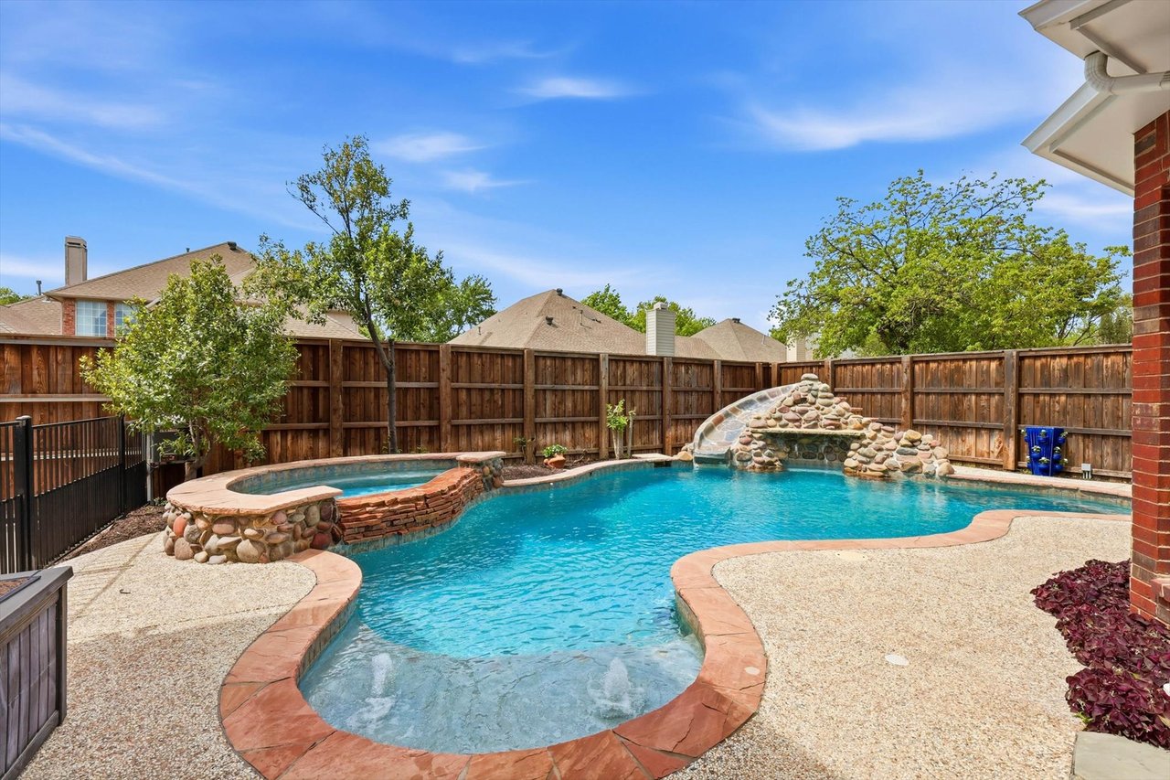 305 Brushy Creek Trail